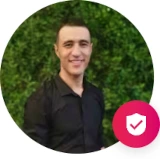 Magnifying glass icon to view the Airbnb mice co-host(Mostafa) profile image